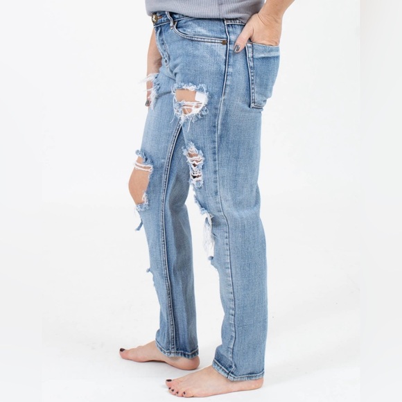 ONE by One teaspoon Awesome Baggies - Picture 2 of 2